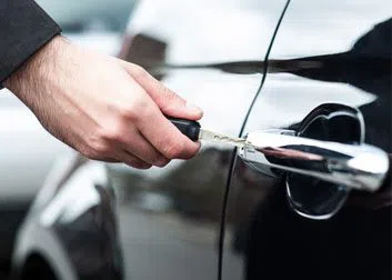 City Locksmith Services Thousand Oaks, CA 805-290-1751 - 3-Locksmith-26-Key-Service